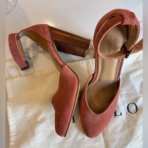 Soludos blush pink suede ankle strap closed toe heels size 7